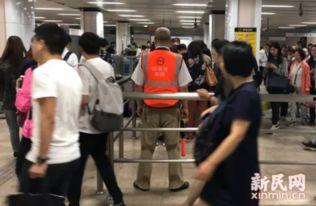 地铁爆料老爷叔视频,老爷叔的地铁生活点滴 第1张 地铁爆料老爷叔视频,老爷叔的地铁生活点滴 第1张